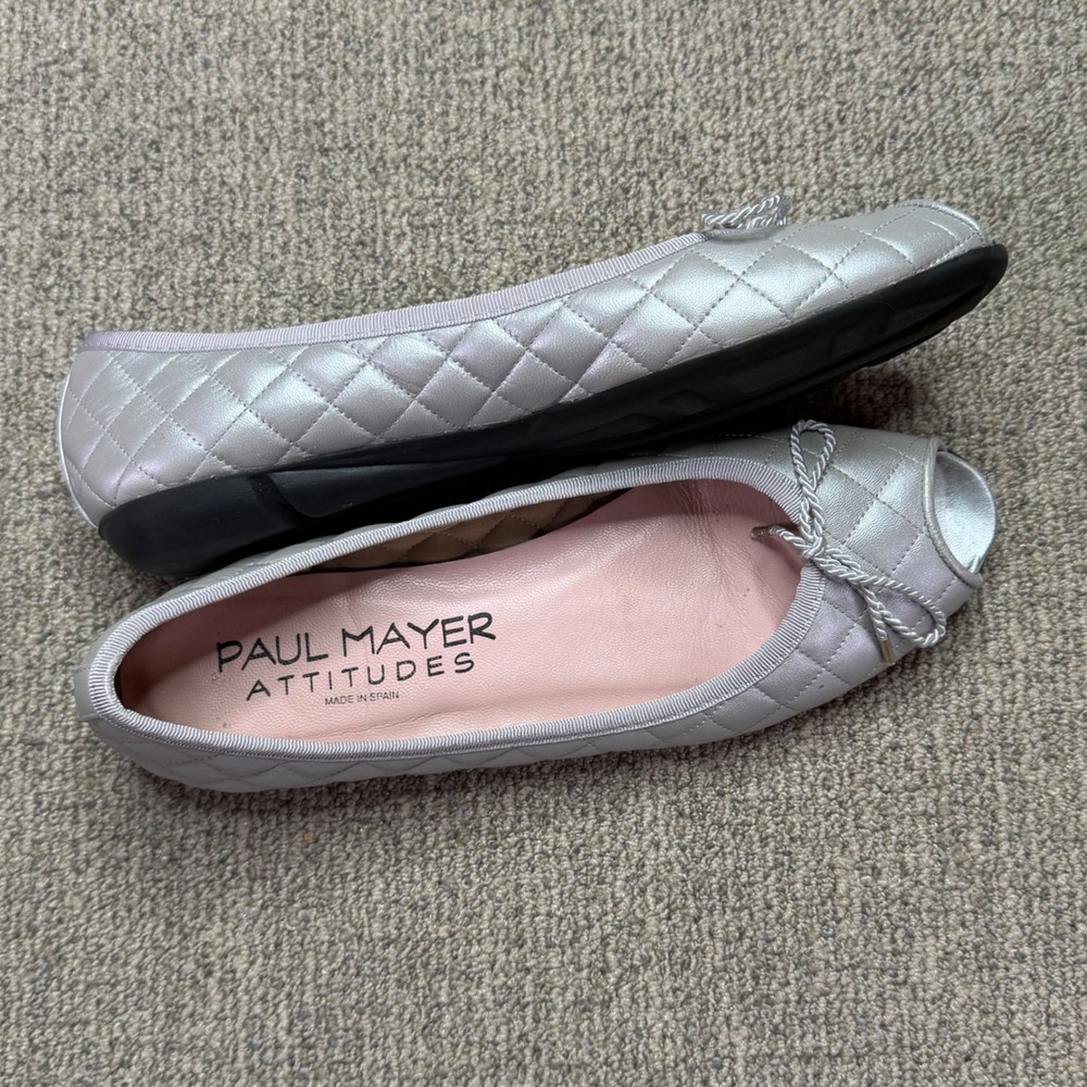 Paul Mayer Attitudes Silver Quilted Leather Peep Toe Bow Ballet Flats Sz 7.5B
